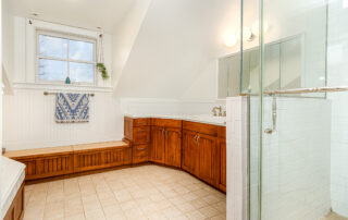Private Bath to Primary Suite -- 330 Middlemist Road